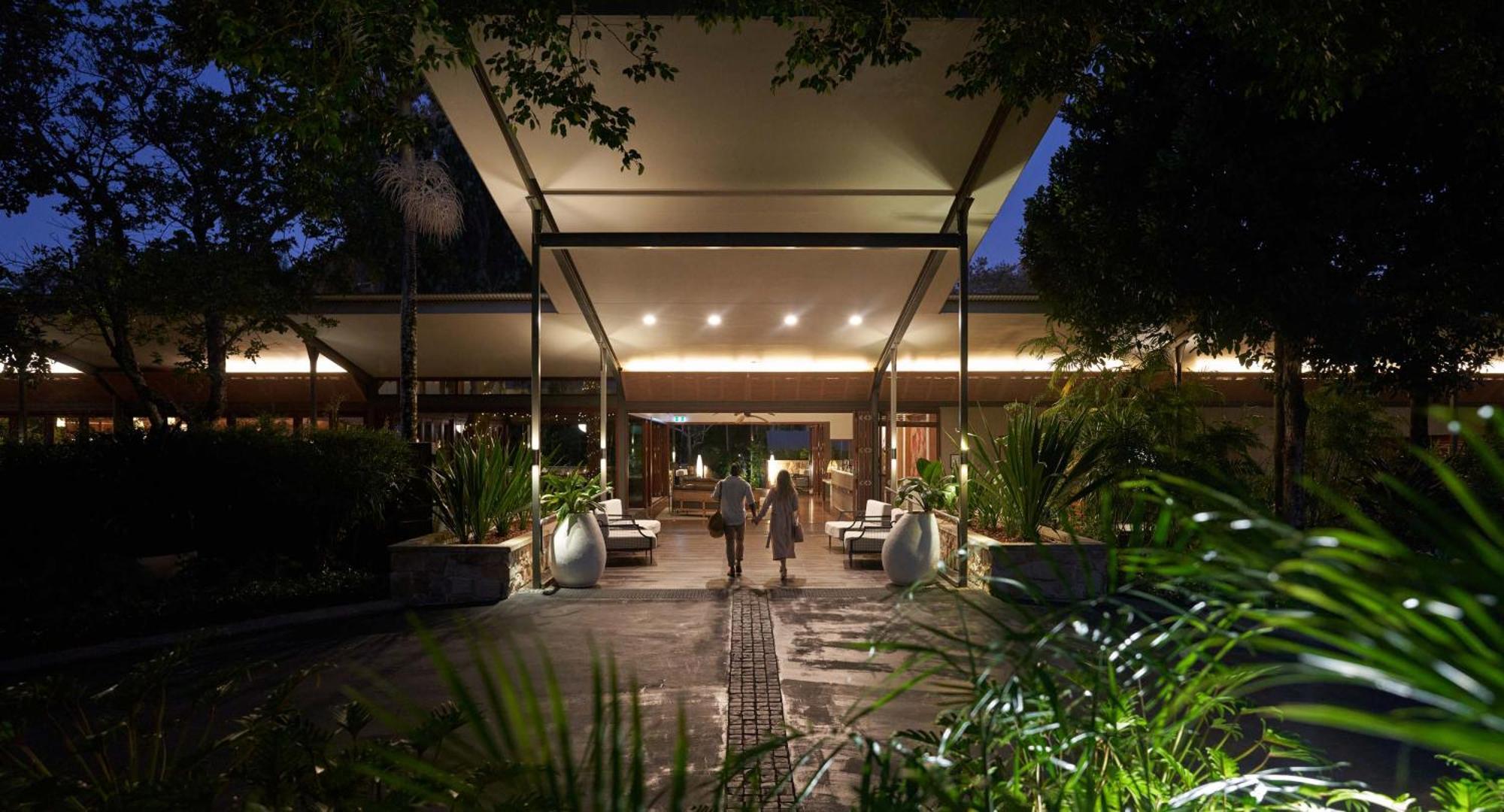 Crystalbrook Byron Hotel Byron Bay Exterior photo