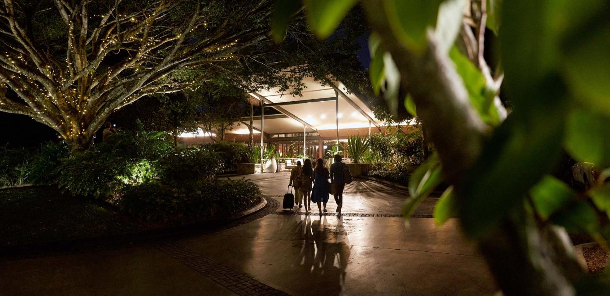 Crystalbrook Byron Hotel Byron Bay Exterior photo